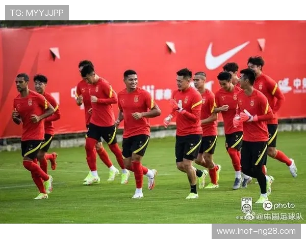 中国男足再度集结蓄势待发誓在世预赛关键战中实现突破