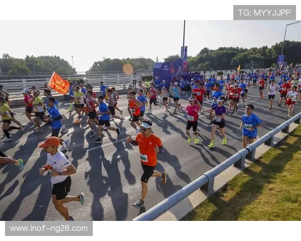 深圳城市马拉松点评:极限运动队的节奏与表现分析 深圳城市马拉松点评:极限运动队的节奏与表现分析