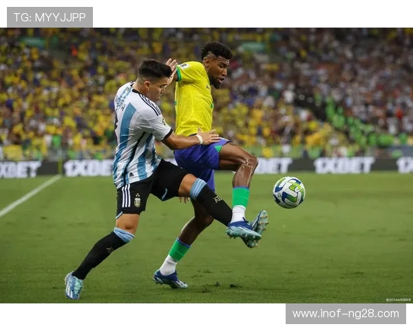 探寻绿茵巨星成长之路：从青训到职业赛场全面解析与辉煌成就展示